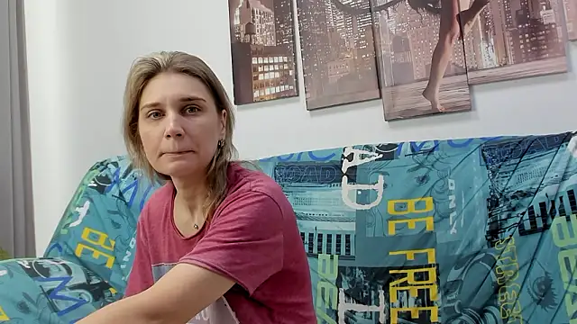 Tenderly Sophie online show from 02-04-26, 01:22