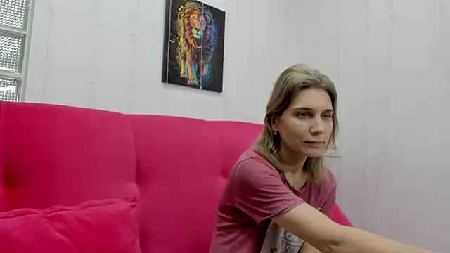 Tenderly Sophie online show from 02-05-26, 01:21