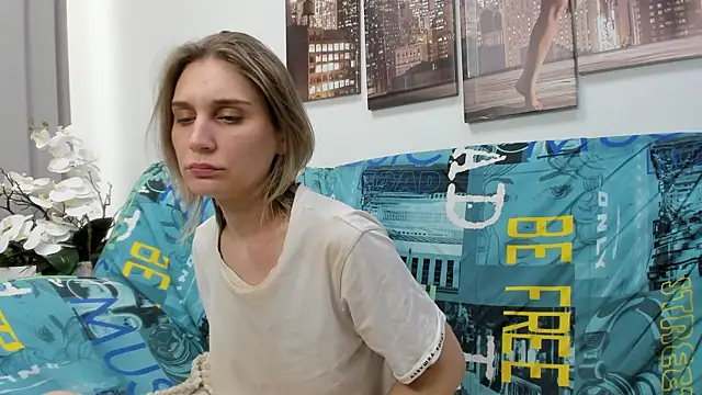 Tenderly Sophie online show from 04-23-26, 12:29