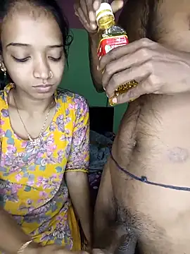 CoupleShow 432 online show from 02-21-26, 04:08