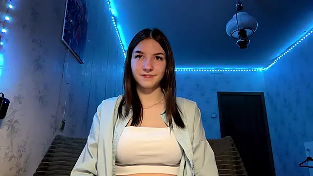 Beauty miIa online show from 11-04-25, 03:11