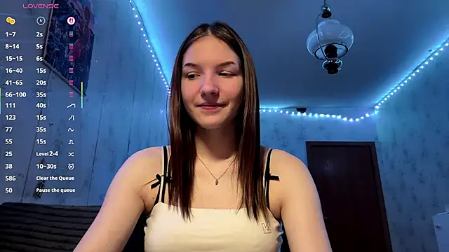 Beauty miIa online show from 12-16-25, 03:39