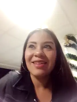 Gianna Johnson online show from 12-01-25, 03:44