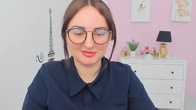 NoraSimons online show from 03-11-26, 05:57