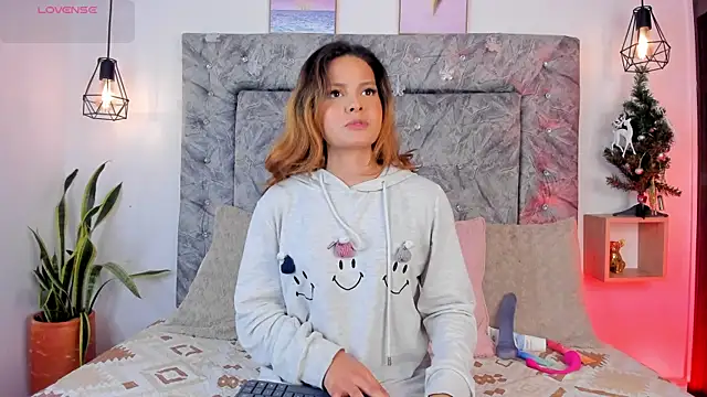 Amatista desire online show from 11-28-25, 12:19