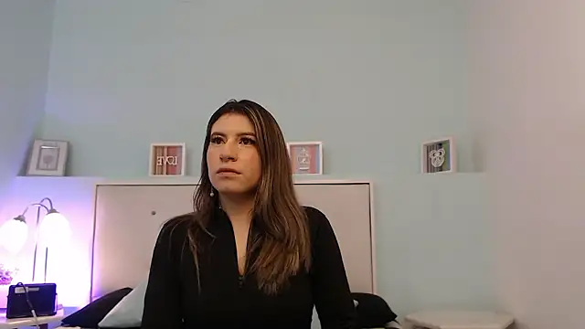 SusanWilliams  online show from 03-11-26, 11:05