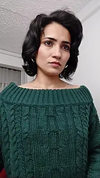 chloehanna online show from 10-27-25, 06:34