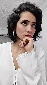 chloehanna online show from 11-13-25, 07:24