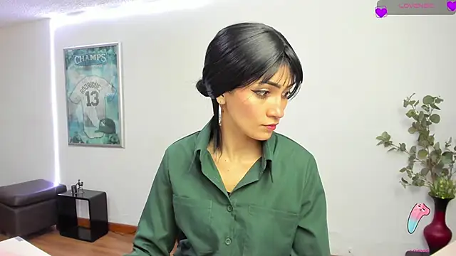 Snapshot of chloehanna chatting on 06-01-26, 01:02 chloehanna online show from 06-01-26, 01:02