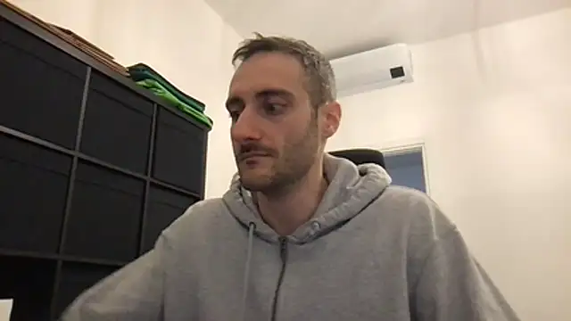 LukaShyGuy online show from 02-09-26, 09:41