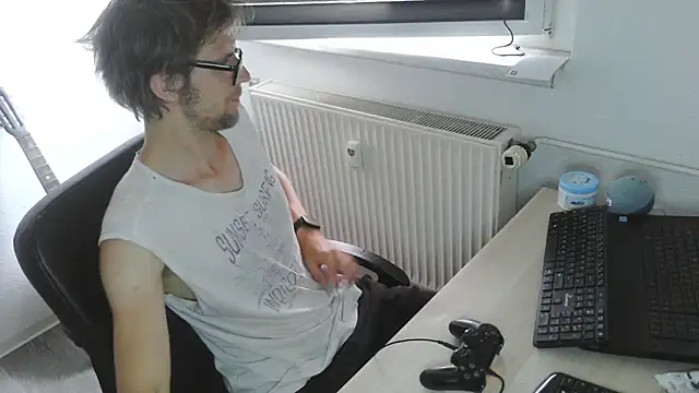 StephPra94 online show from 06-29-26, 08:31