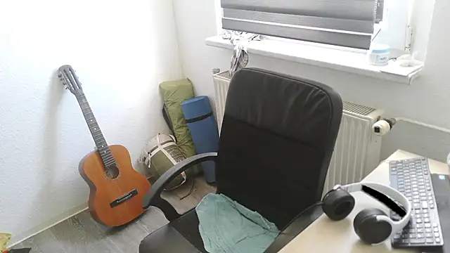 StephPra94 online show from 07-02-26, 10:32