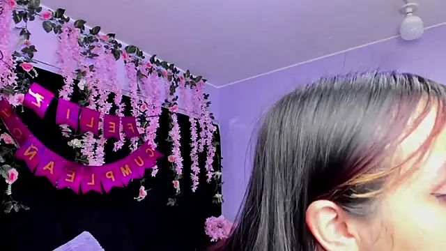 Gabyy Cooper  online show from 11-04-25, 02:43