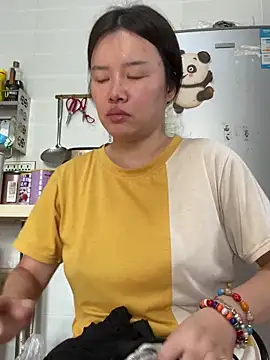 Snapshot of yoyou666 chatting on 11-14-25, 07:51 yoyou666 online show from 11-14-25, 07:51