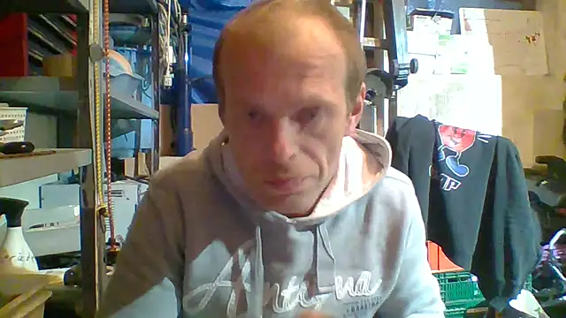 tommy3300 online show from 04-27-26, 03:26