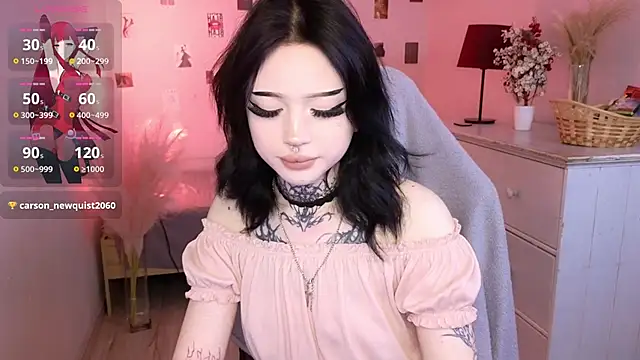Snapshot of Emma_Kirks chatting on 05-30-26, 10:45 Emma Kirks online show from 05-30-26, 10:45