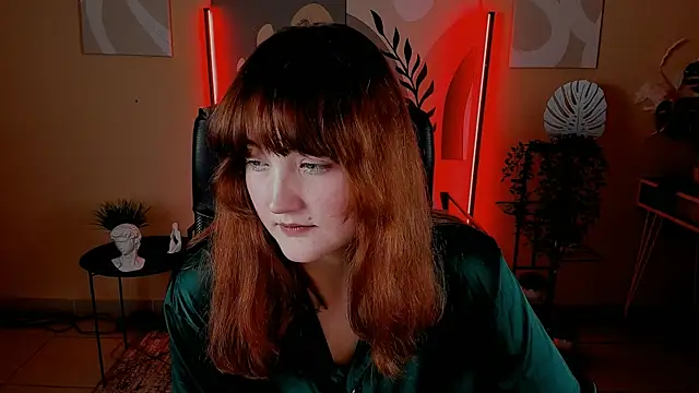 CiriceFreeman online show from 10-27-25, 09:02