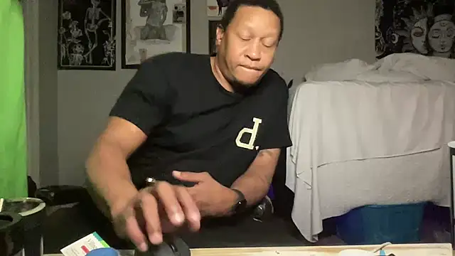 OnGodV1Ooutta10 online show from 11-07-25, 05:29