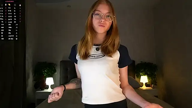 Snapshot of BarbaraViggiani chatting on 11-22-25, 06:51 BarbaraViggiani online show from 11-22-25, 06:51