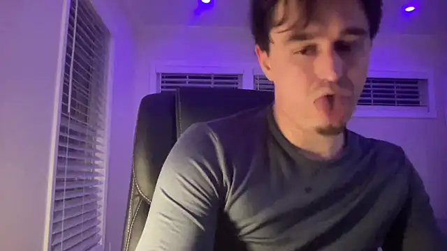 andrenoma427 online show from 10-31-25, 03:29