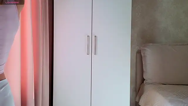 MissNatali  online show from 06-05-26, 02:29