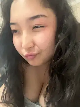 Snapshot of miomyao chatting on 06-12-26, 07:24 miomyao online show from 06-12-26, 07:24