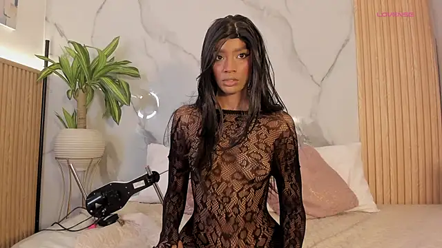 Fyre divine online show from 04-25-26, 10:18