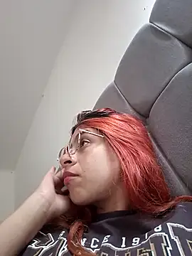 Snapshot of Lunatemptress4 chatting on 12-03-25, 09:35 Lunatemptress4 online show from 12-03-25, 09:35