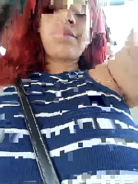 Snapshot of Lunatemptress4 chatting on 12-17-25, 04:02 Lunatemptress4 online show from 12-17-25, 04:02