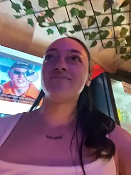 Lia  white online show from 12-14-25, 10:47