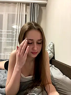 Angel hotyy online show from 12-17-25, 09:10