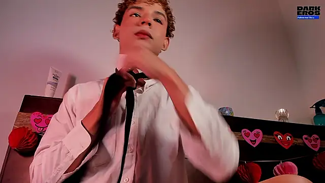 Snapshot of Daark_Eros chatting on 02-14-26, 11:45 Daark Eros online show from 02-14-26, 11:45