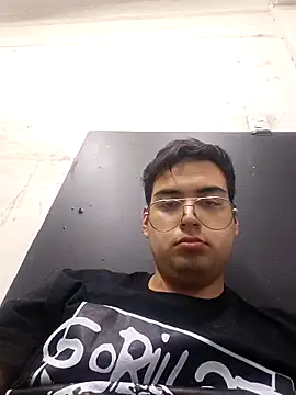 Snapshot of Daniel_hot2005 chatting on 10-23-25, 09:24 Daniel hot2005 online show from 10-23-25, 09:24