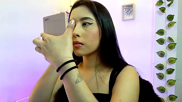 Snapshot of melissa__dolce chatting on 10-23-25, 09:13 melissa dolce online show from 10-23-25, 09:13