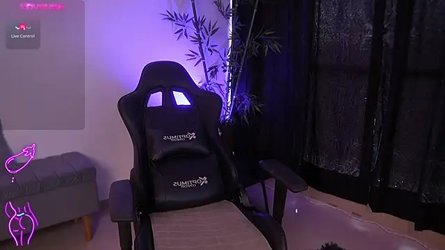 JessicaPratt online show from 04-21-26, 09:39