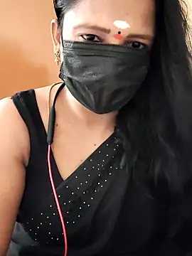 Snapshot of tamilammu1431 chatting on 05-29-26, 04:54 tamilammu1431 online show from 05-29-26, 04:54
