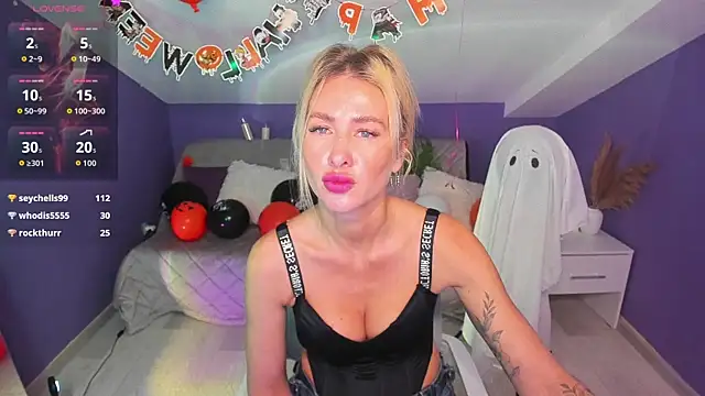 MadamMilly  online show from 11-01-25, 06:37