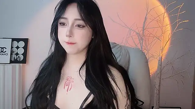 Love-hanzaizai718 online show from 11-13-25, 07:46