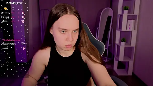 LunaDreeam online show from 11-12-25, 03:34