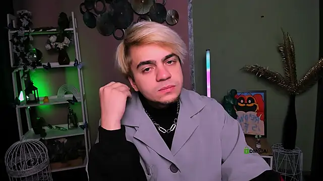 Snapshot of saimon_best chatting on 11-12-25, 07:09 saimon best online show from 11-12-25, 07:09