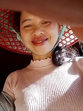 TRIEUTRIEU20 online show from 12-19-25, 07:37