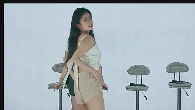 Snapshot of Scarlett-666 chatting on 10-29-25, 09:44 Scarlett-666 online show from 10-29-25, 09:44