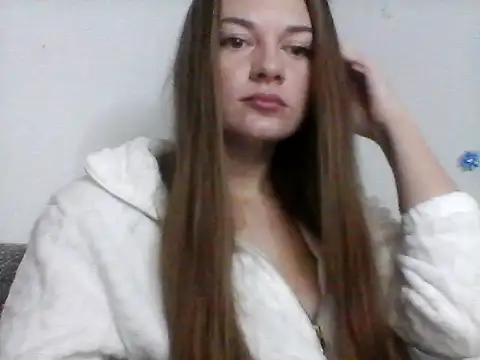 Snapshot of EllaMoonlight chatting on 11-16-25, 09:20 EllaMoonlight online show from 11-16-25, 09:20