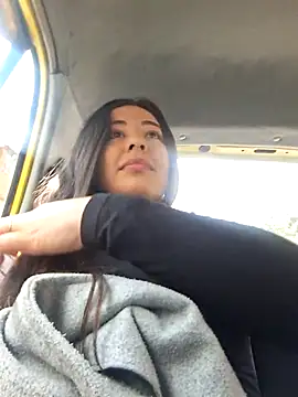 Snapshot of SantaRameriz chatting on 11-04-25, 04:06 SantaRameriz online show from 11-04-25, 04:06