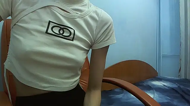 andreea713 online show from 11-14-25, 05:33