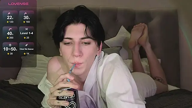 Oliver star boy  online show from 02-20-26, 05:35