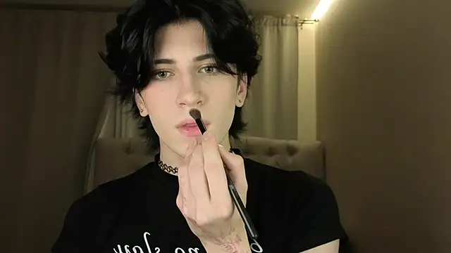 Oliver star boy  online show from 04-18-26, 06:56