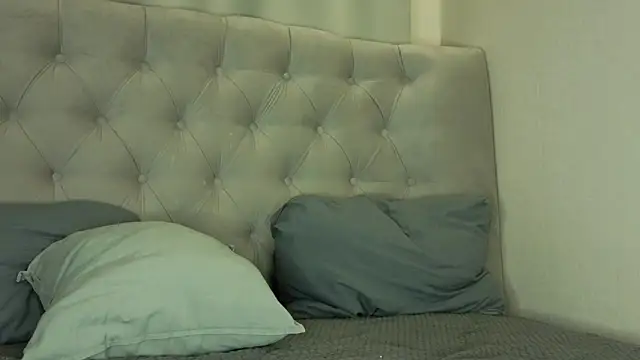 Oliver star boy  online show from 04-23-26, 06:10