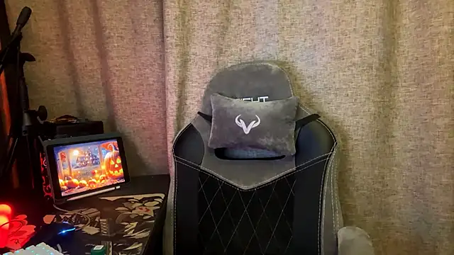 Softixq online show from 10-30-25, 01:56