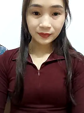 Snapshot of Pig_pig11 chatting on 11-16-25, 02:22 Pig pig11 online show from 11-16-25, 02:22